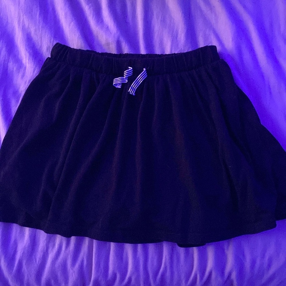 Black target skirt with shorts in size large 10/12 kid girls with drawstring.